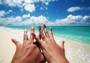 【山形】夏は指がむくみやすい？結婚指輪はつけ心地にもこだわろう