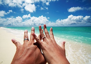 【山形】夏は指がむくみやすい？結婚指輪はつけ心地にもこだわろう